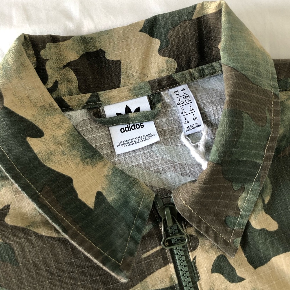 adidas Originals Women's Camouflage Zip Cropped Jacket - Picture 8 of 10